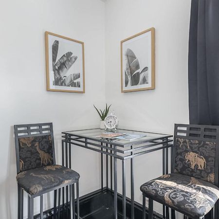 Spacious Upstairs 1Bed- Walking Distance To Beach Outlet Mall Мичиган Сити Экстерьер фото