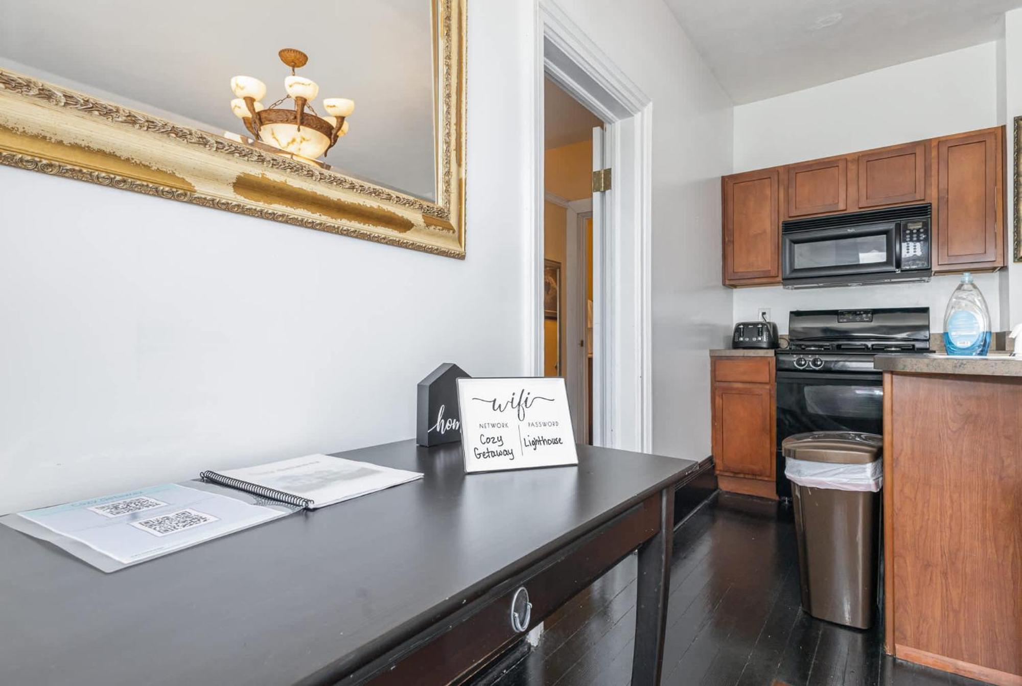 Spacious Upstairs 1Bed- Walking Distance To Beach Outlet Mall Мичиган Сити Экстерьер фото